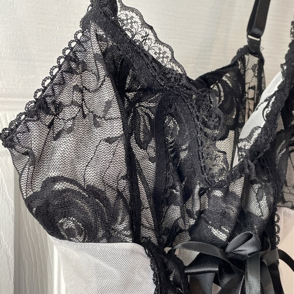 New Romwe Sz 4 Black White Lace Up Bustier Corset Adjustable Straps Y2K Coquette - Picture 4 of 16